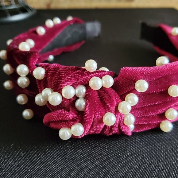 Pearl Velvet Headband - Picture 3 of 4